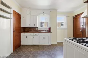 428 E 4th Ave, Roselle, NJ 07203 - Photo 10