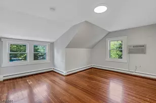 9 Laurel Pl, Montclair, NJ 07043 - Photo 20