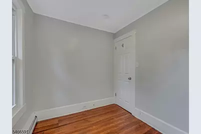 9 Laurel Pl, Montclair, NJ 07043 - Photo 16