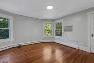 9 Laurel Pl, Montclair, NJ 07043 - Photo 4