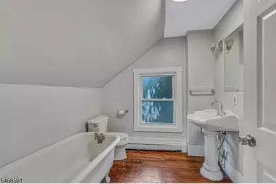 9 Laurel Pl, Montclair, NJ 07043 - Photo 24