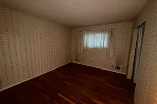 27 Frieda Ln, Woodbridge Township, NJ 07067 - Photo 10