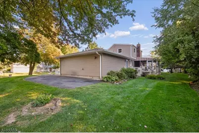 2 Candlewood Ct, Parsippany, NJ 07054 - Photo 34