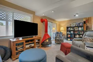 22 Ann St, Verona, NJ 07044 - Photo 10