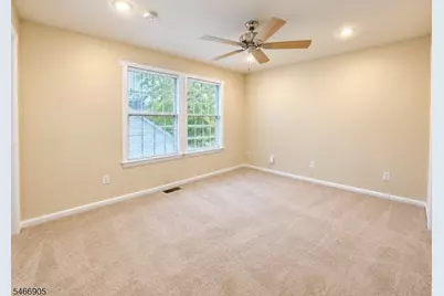 34 Leonard Ter, Roseland, NJ 07068 - Photo 18