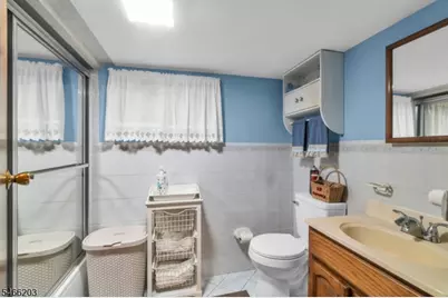 315 Trinity Pl, Hillside Twp., NJ 07205 - Photo 16