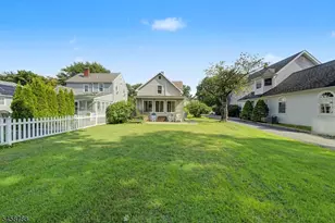 16 Jaqui Ave, Morris Plains, NJ 07950 - Photo 28
