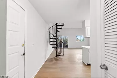 4 Brandywine Ct, Vernon, NJ 07462 - Photo 2