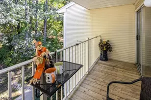 32 Brookside Ln, Mount Arlington, NJ 07856 - Photo 14