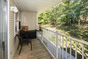 32 Brookside Ln, Mount Arlington, NJ 07856 - Photo 12