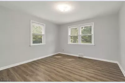 145 Golf Ave, South Plainfield, NJ 07080 - Photo 12