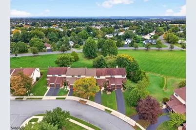 55 Chelsea Cir, Raritan Township, NJ 08822 - Photo 34