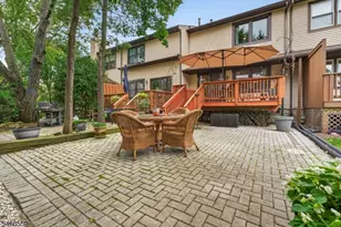 55 Chelsea Cir, Raritan Township, NJ 08822 - Photo 24