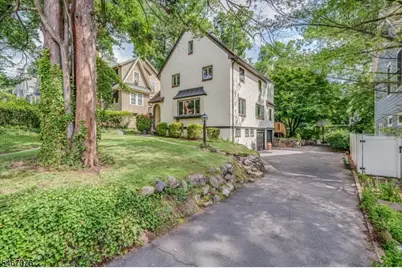 43 Pine St, Millburn, NJ 07041 - Photo 2
