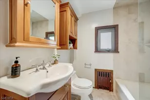 43 Pine St, Millburn, NJ 07041 - Photo 26
