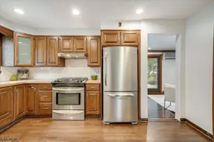43 Pine St, Millburn, NJ 07041 - Photo 18