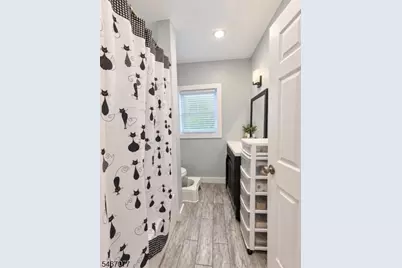 413 Mercer Ave, Roselle, NJ 07203 - Photo 8