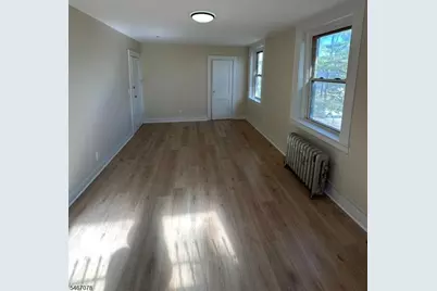 264 Lyons Ave, Newark, NJ 07112 - Photo 10