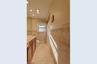 25 Morningside Cir, Little Falls Township, NJ 07424 - Photo 22