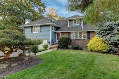 25 Morningside Cir, Little Falls Township, NJ 07424 - Photo 1