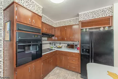 104 Oak Street, Dover, NJ 07801 - Photo 4