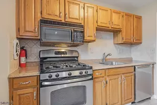 16 Knox Terrace, Wayne, NJ 07470 - Photo 6