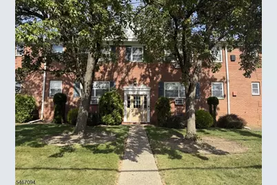 16 Knox Ter #2D, Wayne, NJ 07470 - Photo 2