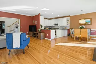 25 Hidden Pond Ct, Raritan, NJ 08869 - Photo 8
