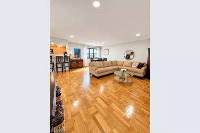 208 Anderson St #7C, Hackensack, NJ 07601 - Photo 4