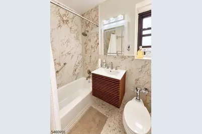 208 Anderson St #7C, Hackensack, NJ 07601 - Photo 8