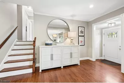 2 Buckingham Dr, Madison, NJ 07940 - Photo 2