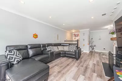 323 Gill Ln #12R, Woodbridge Township, NJ 08830 - Photo 14
