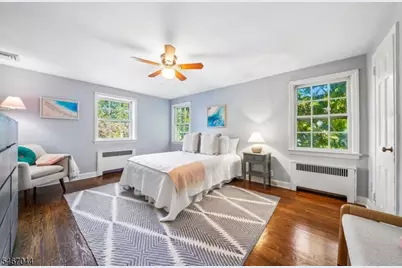 45 Wayland Dr, Verona, NJ 07044 - Photo 24