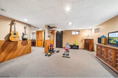 45 Wayland Dr, Verona, NJ 07044 - Photo 32