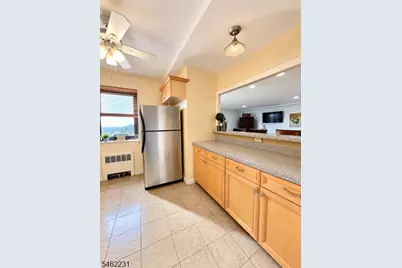 208 Anderson St, Hackensack, NJ 07601 - Photo 6