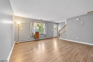 29 Garrabrant Rd, Clifton, NJ 07013 - Photo 4