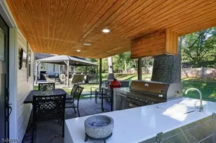 62 Guinard Dr, Watchung, NJ 07069 - Photo 34