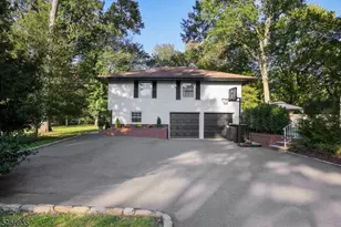 62 Guinard Dr, Watchung, NJ 07069 - Photo 38