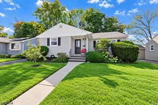 19 Cona Ct, Haledon, NJ 07508 - Photo 2