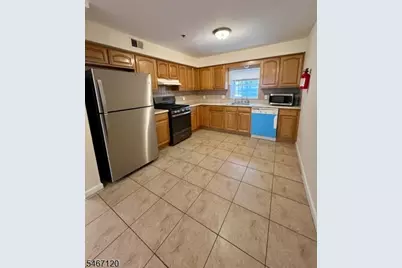 726 S 13St #1, Newark, NJ 07103 - Photo 2