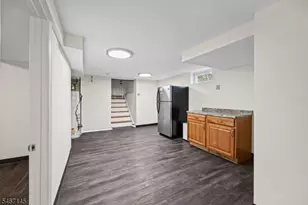 20 Suydam Ave, Edison, NJ 08817 - Photo 30