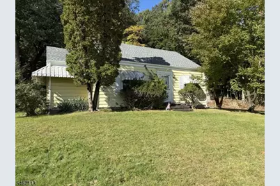 304 Goffle Rd, Hawthorne, NJ 07506 - Photo 2