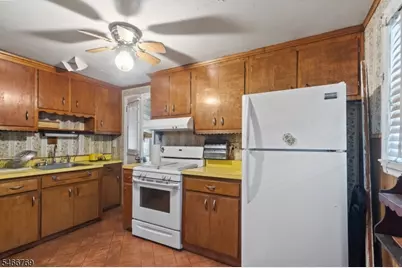 409 Olcott St, Orange, NJ 07050 - Photo 12