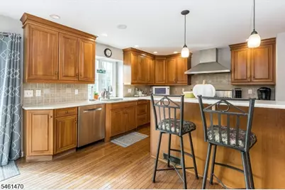 22 Sloping Hill Ter, Wayne, NJ 07470 - Photo 16