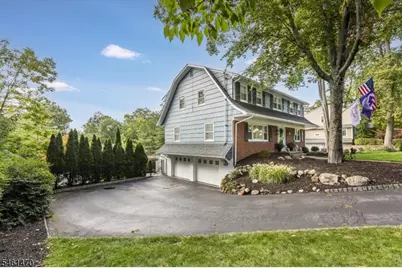 22 Sloping Hill Ter, Wayne, NJ 07470 - Photo 4