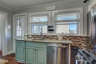 80 N Hill Rd, Woodbridge Township, NJ 07067 - Photo 10