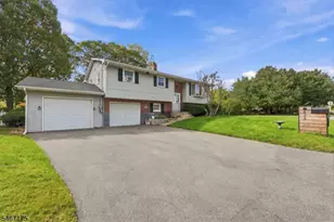 424 S 1st St, Lopatcong Township, NJ 08865 - Photo 2