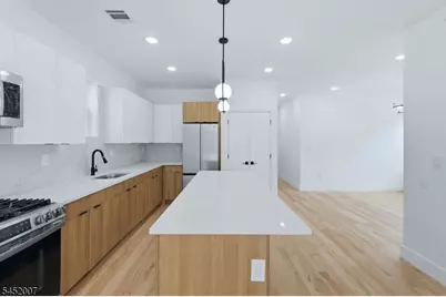369 W 6th Ave, Newark, NJ 07107 - Photo 24