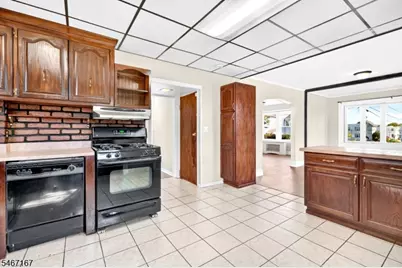 50 Oakwood Ave, Bloomfield, NJ 07003 - Photo 14