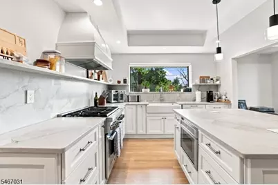 99 Baldwin Pl #2, Bloomfield, NJ 07003 - Photo 6